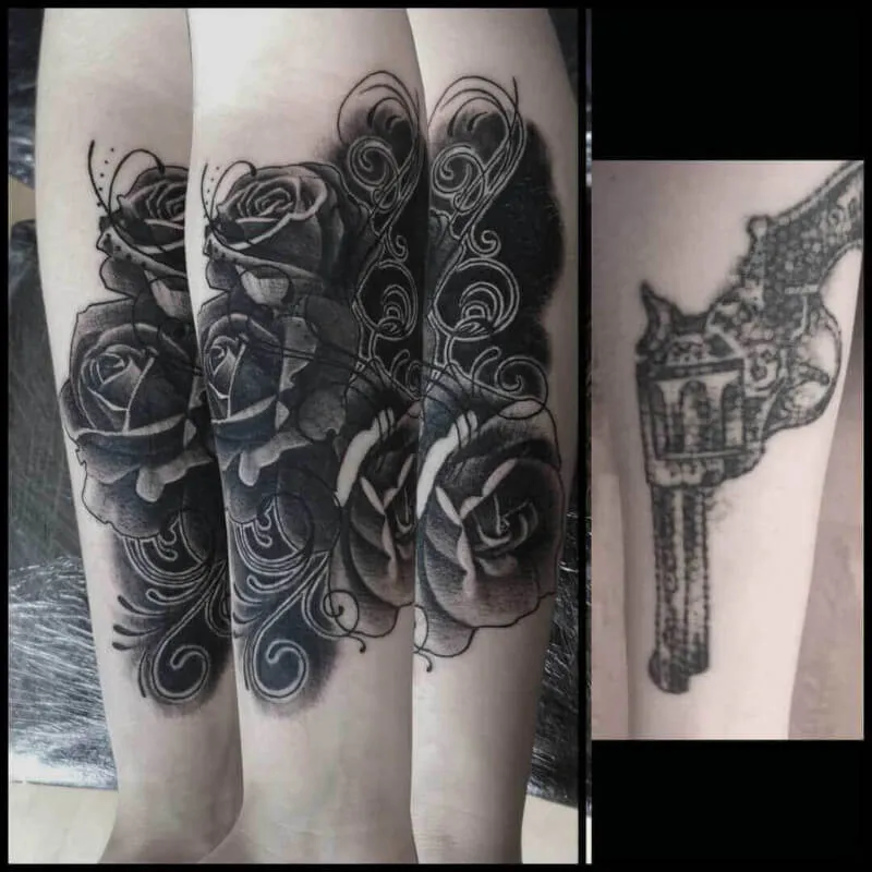 Róże jako cover tatuażu rewolweru na ręce